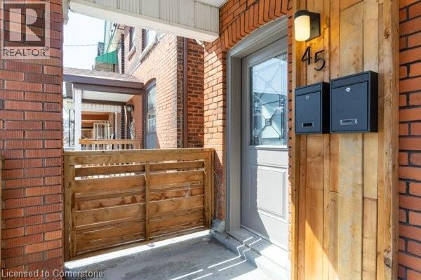 Building Photo - 45 Fairleigh Ave N