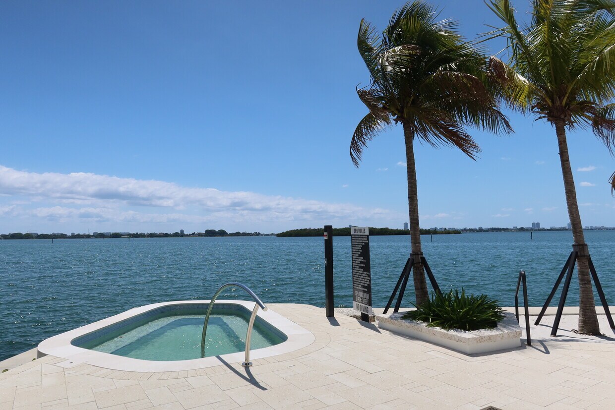 1602 NE 109Th St, Miami, FL 33161 - Townhome Rentals in Miami FL |  Apartments.com