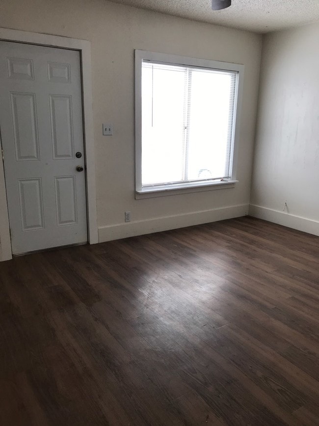 Foto del edificio - 152 S Kenwood St