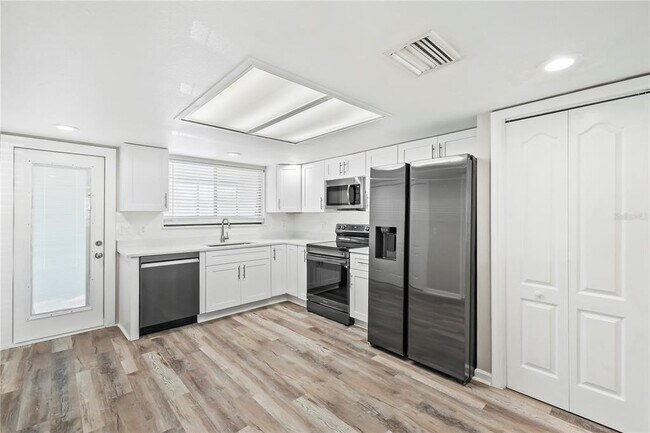 Foto del edificio - 1059 Apollo Beach Blvd