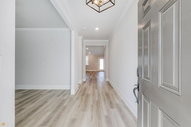 Foto del edificio - 322 Caledonia Ct