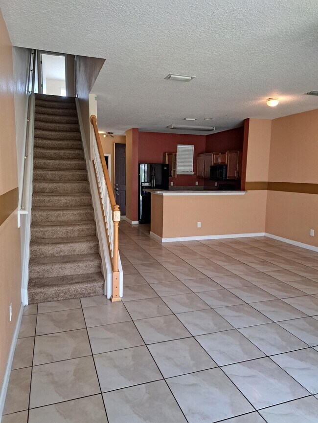 2335 Sunset Bluff Dr, Jacksonville, FL 32216 Townhome Rentals in