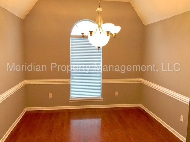 Foto del edificio - 4600 Golden West Cove