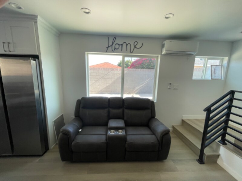 14003 S Parmalee Ave Unit 14003 s Parmelee 1, Compton, CA 90222 Room