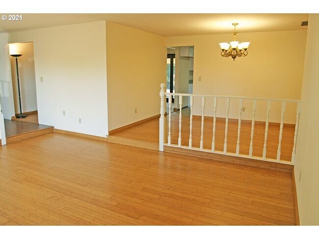 Foto del edificio - 1440 NW Saltzman Rd
