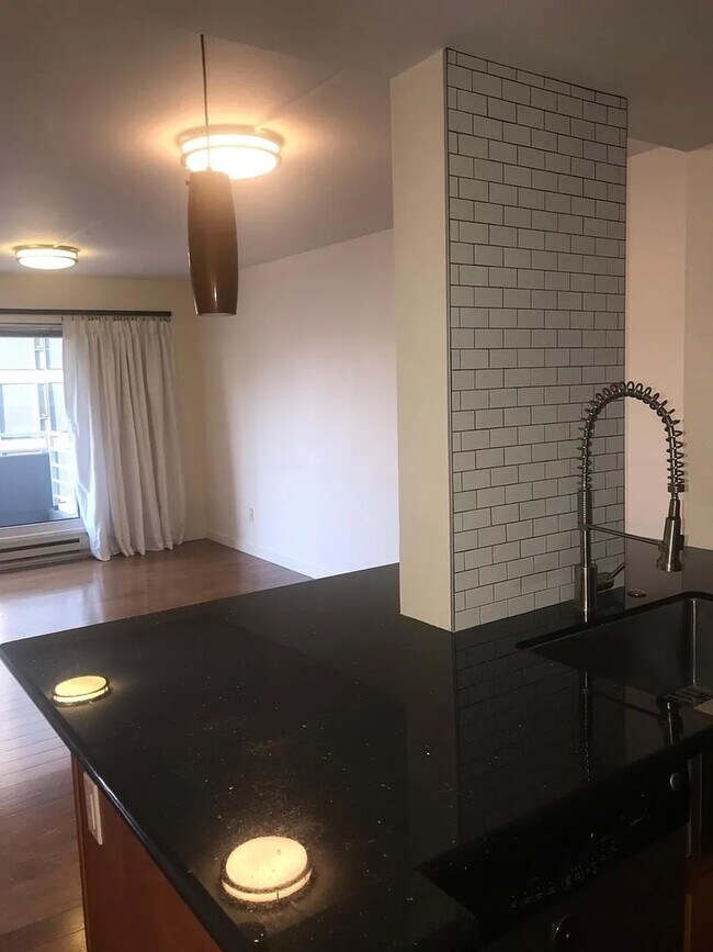 Foto del edificio - $500 Off 1 mo. Rent w/ Move in by 7/15 - S...