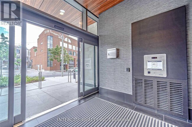 Building Photo - 181 Bedford Rd