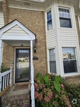 Building Photo - 166 Majestic Cir