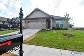 Foto principal - 148 Rosemary Ayers Dr