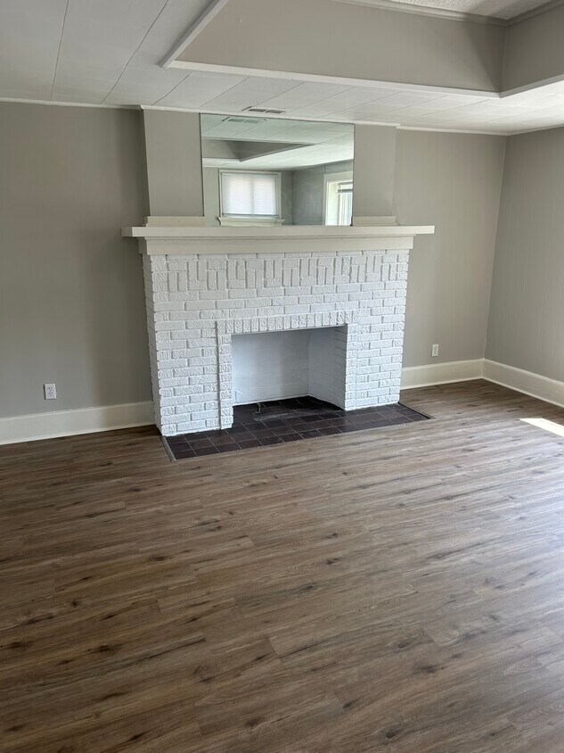 Foto principal - 219 East St