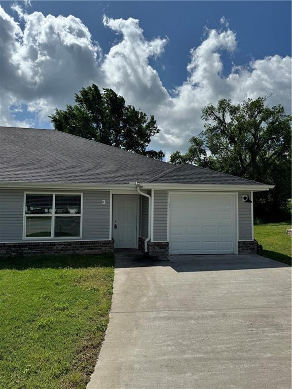 Primary Photo - 321 Westbrook Ct
