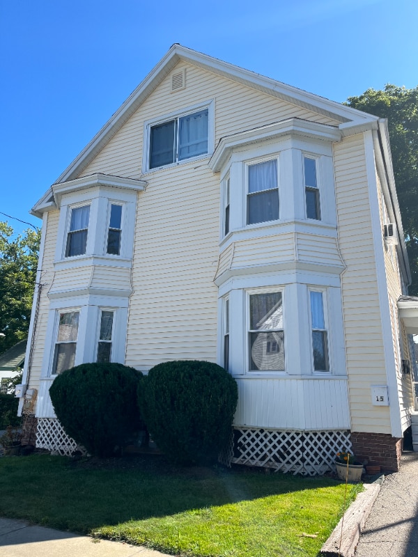 Building Photo - 17-17 Maple St