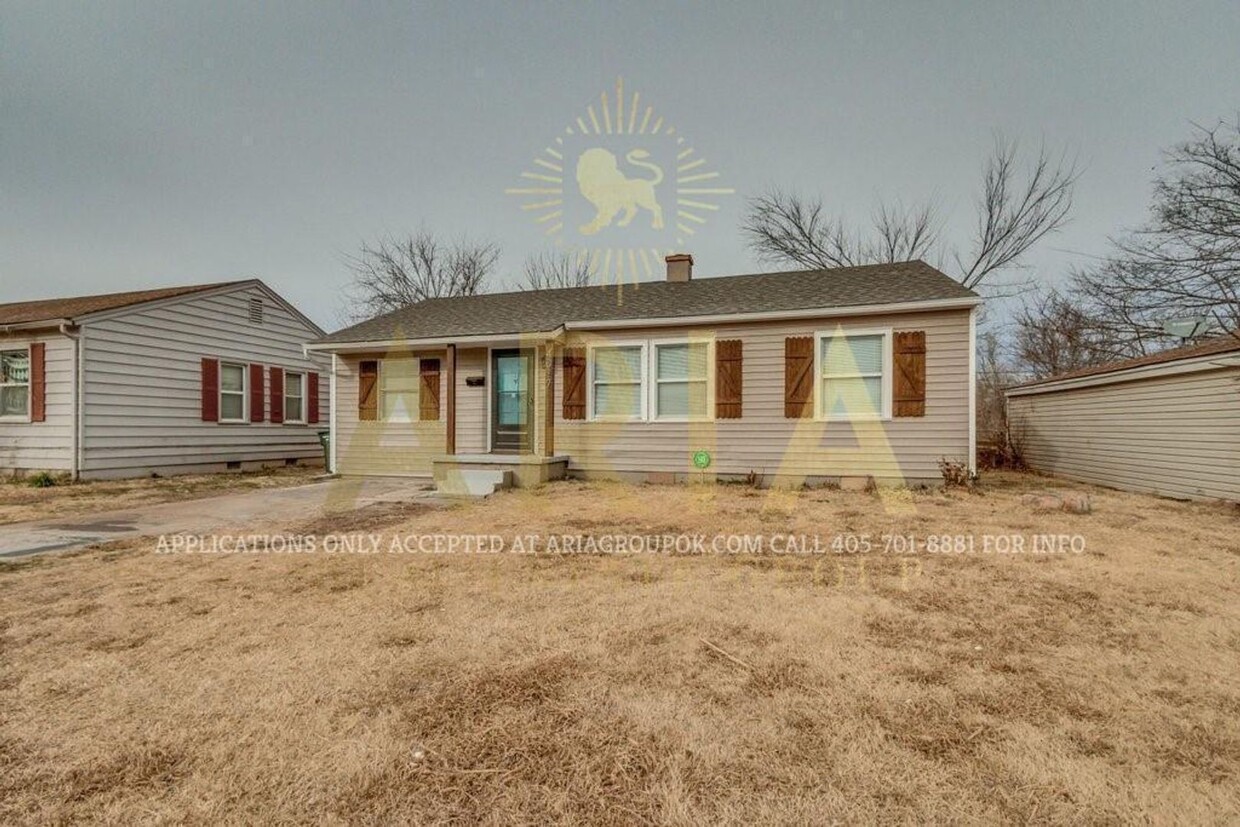 Foto principal - 3 Bed/1 Bath House Near Tinker AFB!