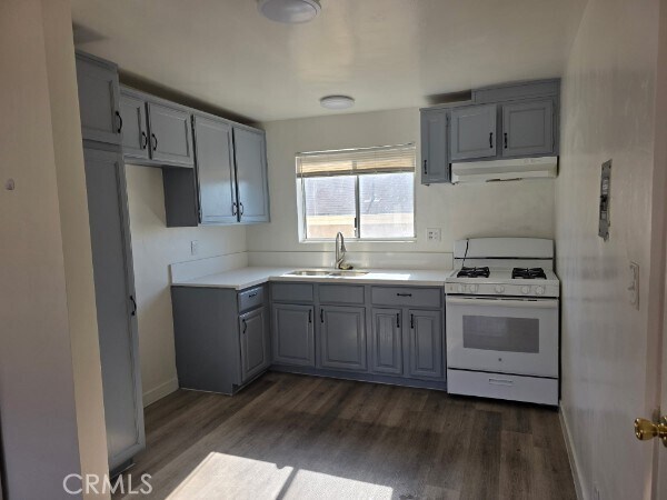 Foto del edificio - 920 Centennial St