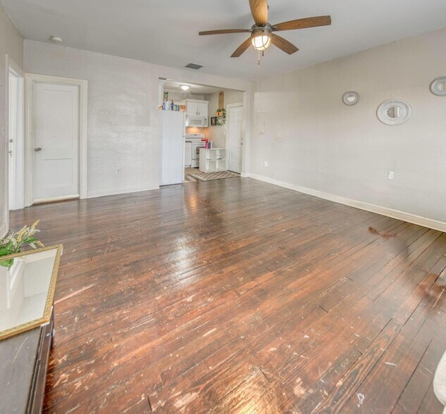 Photo - 205 N Federal Highway Unit B