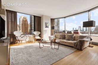 Building Photo - 50 United Nations Plaza