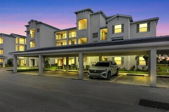 Building Photo - 12320 Wellen Golf St
