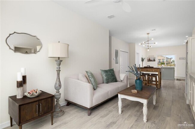 Building Photo - 16 Bass Ave