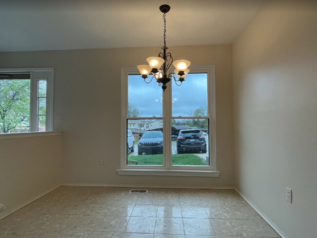 Building Photo - 3057 Debra Ct