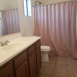 Large bathrooms - 1141 E Elm St