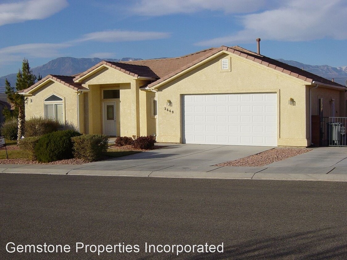Foto principal - 3 br, 2 bath House - 2668 W. 510 N.