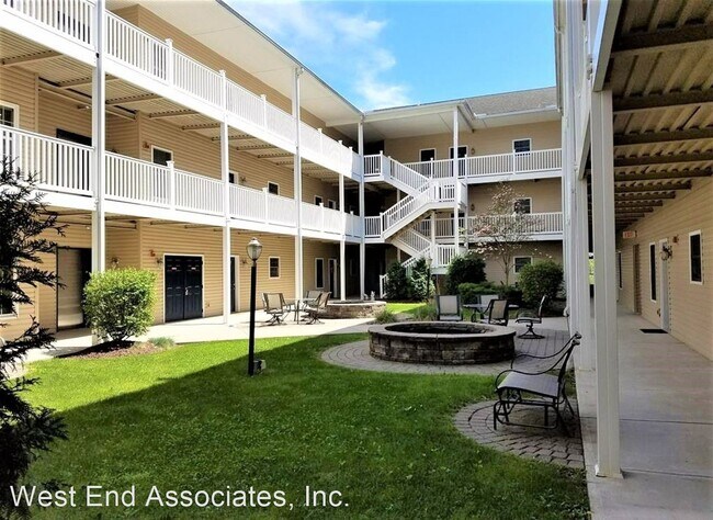 Building Photo - 2 br, 2 bath House - 252 N Walnut St, apt 210