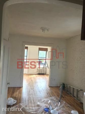 Primary Photo - 223 E 5th St