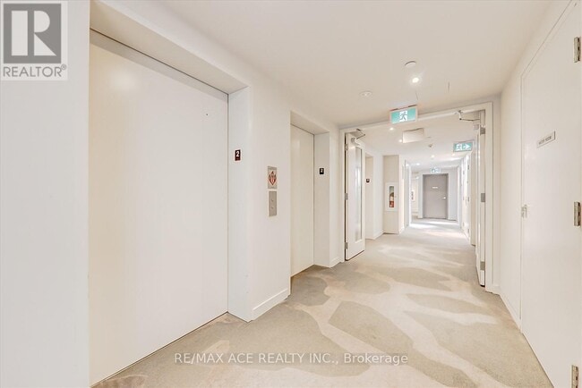 Building Photo - 60 Colborne St