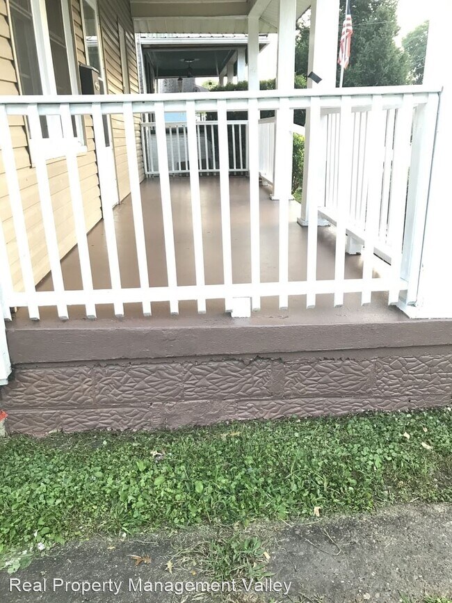 Building Photo - 2 br, 1 bath House - 58 Riverside Drive