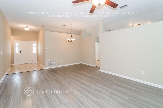 Building Photo - 129 Dragonfly Dr