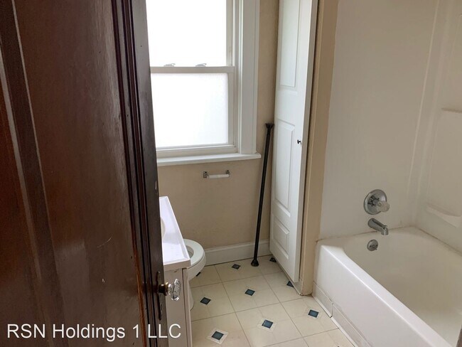 Building Photo - 3 br, 1.5 bath House - 20604 FRANKLIN RD