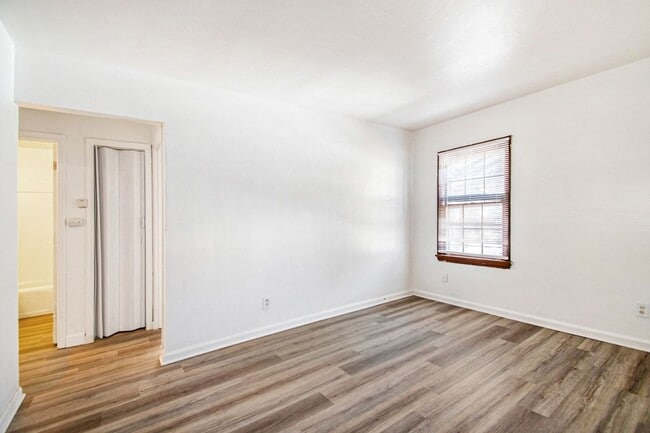 Building Photo - 1711 Nemnich Rd