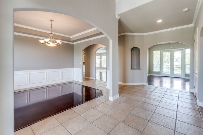 Building Photo - 5-BEDROOM HOME W/ POOL IN EVANS RANCH