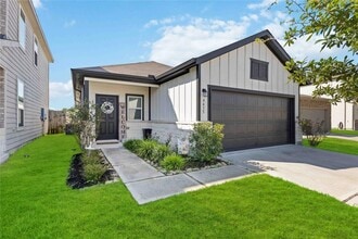 Building Photo - 4435 Rushing Ridge Ct