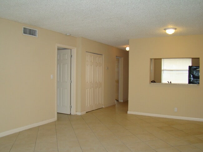 Building Photo - 11559 NW 45th St