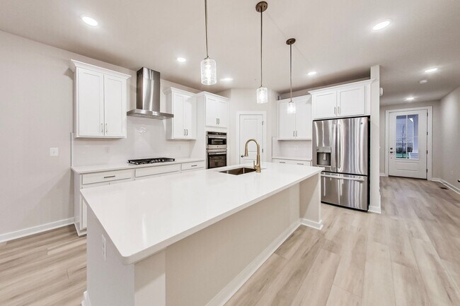 Foto del edificio - BRAND NEW CONSTRUCTION -- 55+ Living - 4 +...