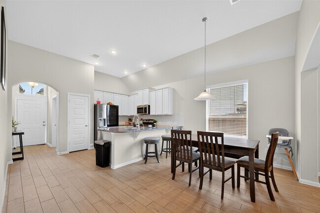 Building Photo - 6331 Feverfew Trail