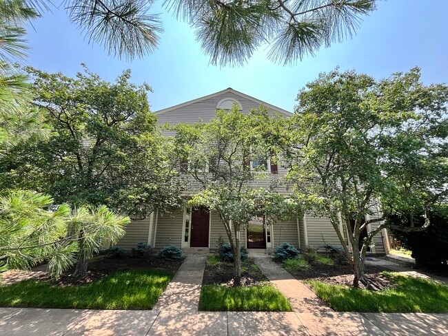 Building Photo - 7572 Belle Grae Dr