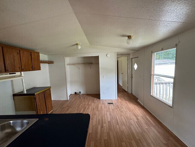 Building Photo - 3/2 Single Wide in Ellenboro, NC