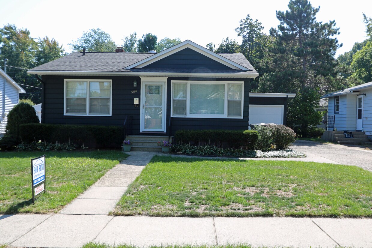 508 Madison Ave, Saint Joseph, MI 49085 House Rental in Saint Joseph