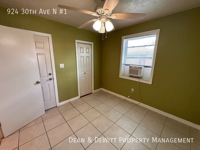 Building Photo - 1 Bed/1 Bath