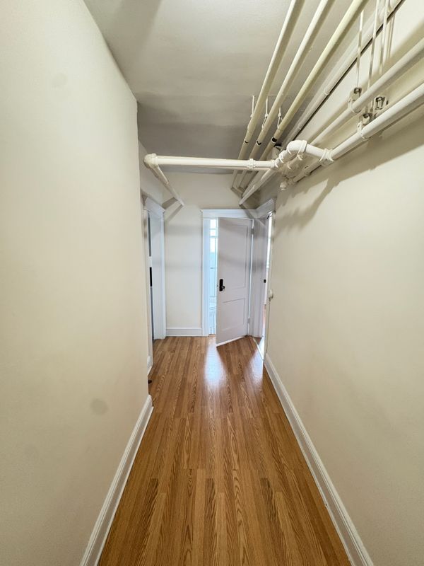 Building Photo - 6608 Hudson Ave