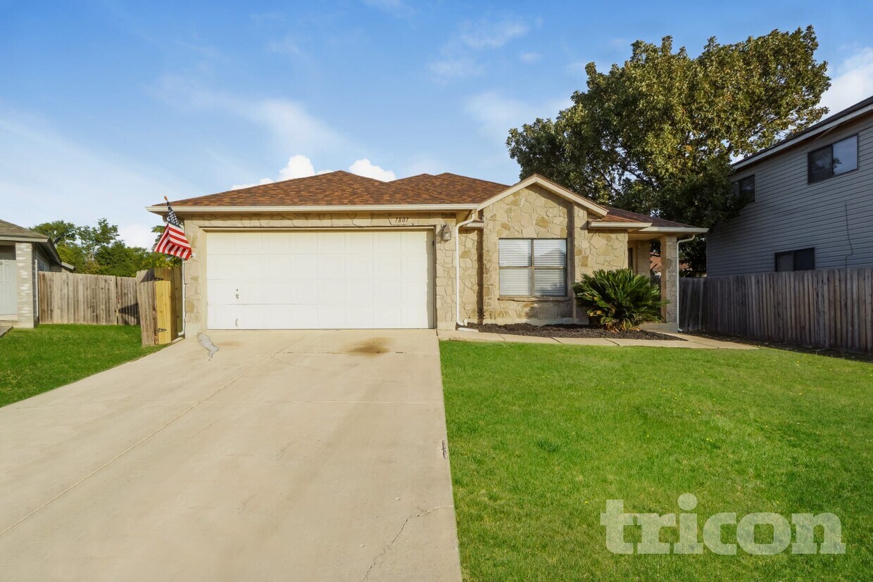 Foto principal - 7807 Encanto Vis Dr