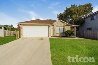 Building Photo - 7807 Encanto Vis Dr