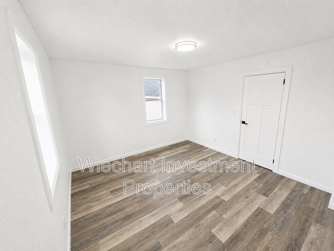 Foto del edificio - 618 W Wayne St