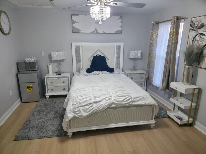 Foto principal - 111 Fawn Hill Rd