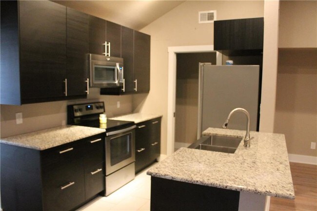 Foto del edificio - 211 N Bradley St