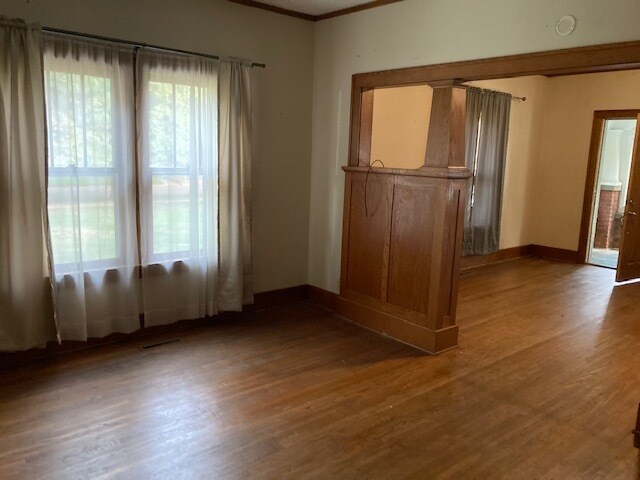 Foto del edificio - 619 E 6th St