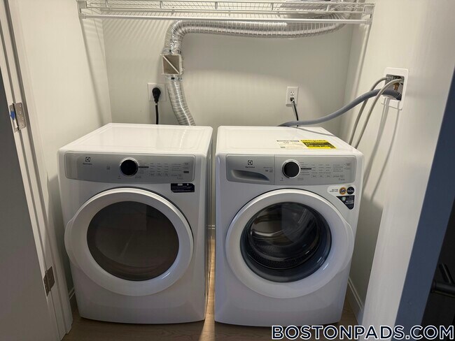 Foto del edificio - 55 Brighton Ave