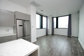 Building Photo - 1211 Caroline St